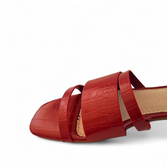 Halston Red Croc-Embossed Flat Slide Sandals – Size 8 - Picture 6 of 12